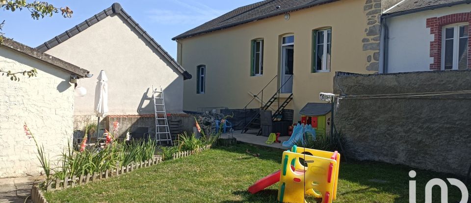 House 10 rooms of 215 m² in Auzances (23700)