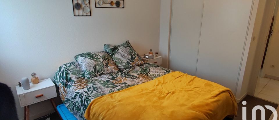 Apartment 3 rooms of 62 m² in Niort (79000)
