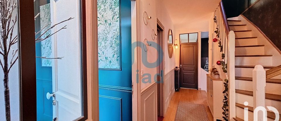 Town house 7 rooms of 210 m² in Rennes (35700)