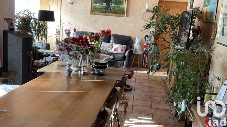 Town house 7 rooms of 172 m² in Ornans (25290)