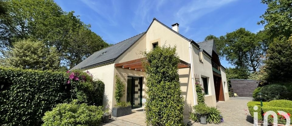 Traditional house 7 rooms of 158 m² in Plélauff (22570)