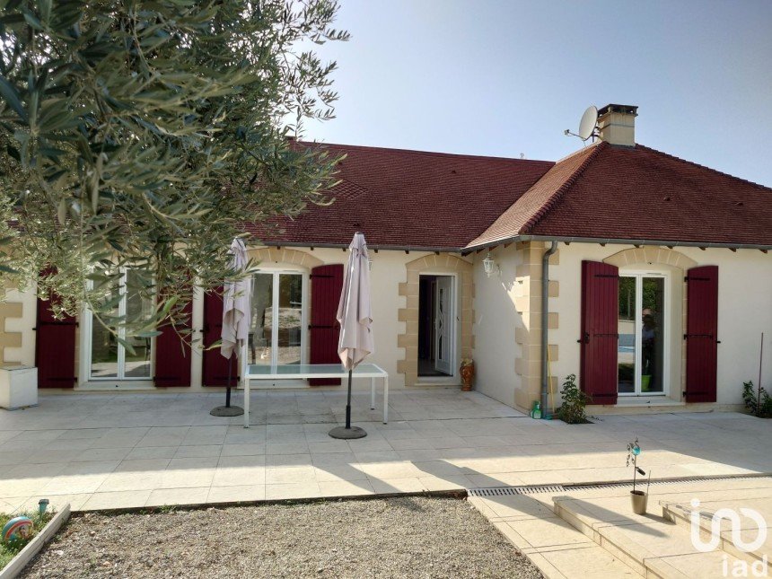 Maison 6 pièces de 190 m² à Saint-André-et-Appelles (33220)