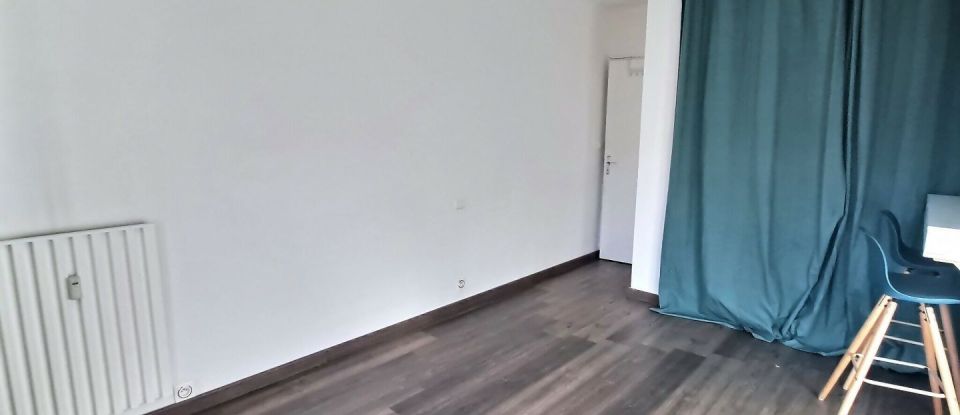 Apartment 3 rooms of 67 m² in Brignoles (83170)
