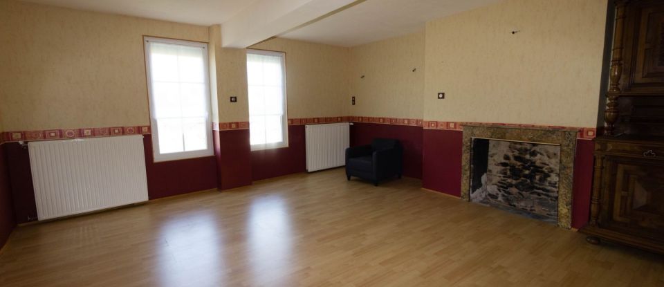 House 5 rooms of 163 m² in Saint-Léonard-de-Noblat (87400)