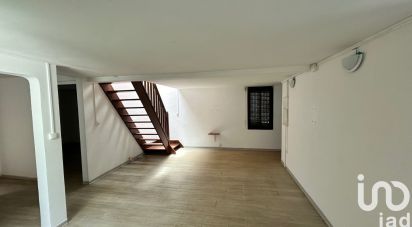 Traditional house 5 rooms of 130 m² in Saint-Denis (97490)