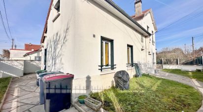 Building in Viry-Châtillon (91170) of 387 m²