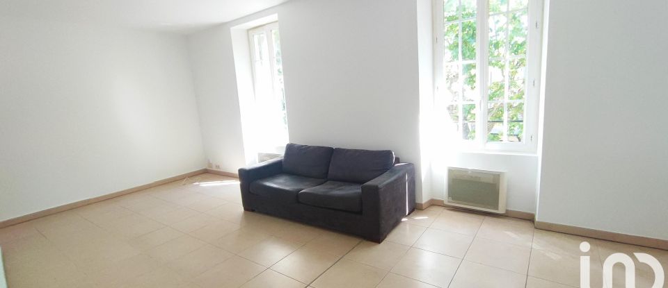 Appartement 3 pièces de 71 m² à Clarensac (30870)