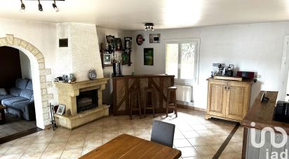 Traditional house 5 rooms of 105 m² in Saint-Pantaly-d'Excideuil (24160)