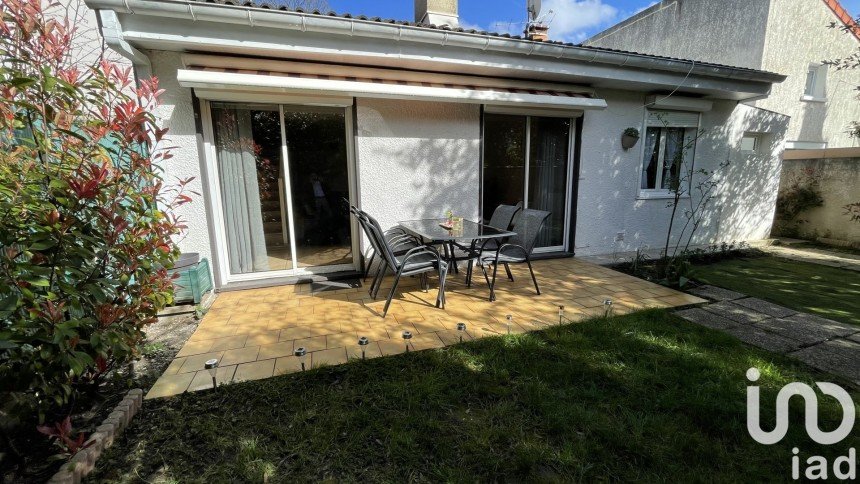 Traditional house 5 rooms of 116 m² in Yerres (91330)
