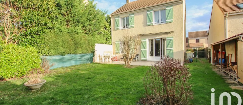 House 6 rooms of 91 m² in Mandres-les-Roses (94520)