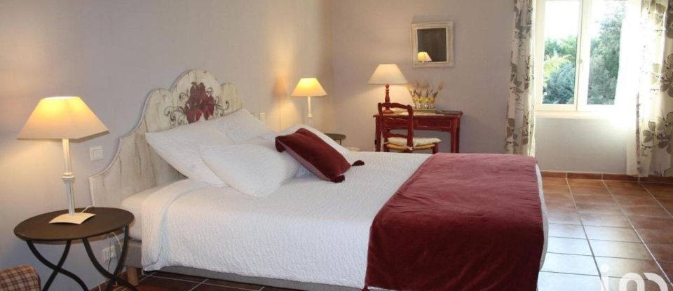 Lodge 12 rooms of 487 m² in Gordes (84220)
