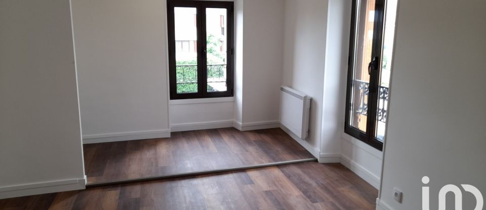 Apartment 3 rooms of 74 m² in Fontenay-le-Fleury (78330)