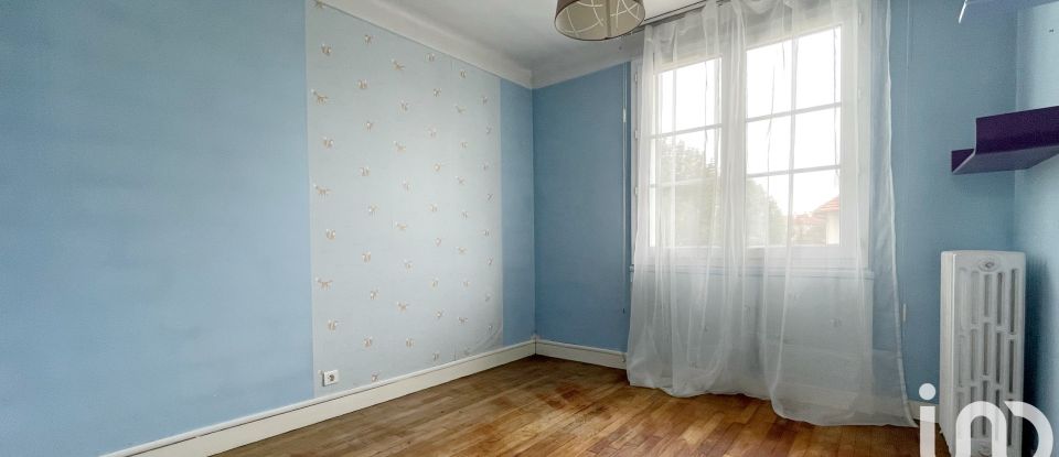 Apartment 3 rooms of 64 m² in Villejuif (94800)