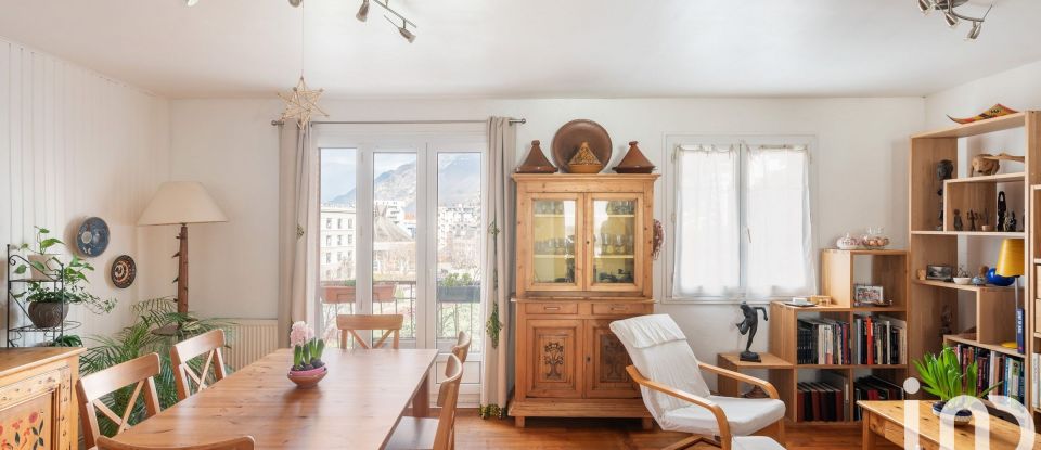 Apartment 3 rooms of 66 m² in Grenoble (38100)