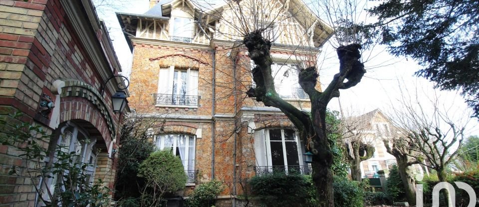 House 8 rooms of 220 m² in Cormeilles-en-Parisis (95240)