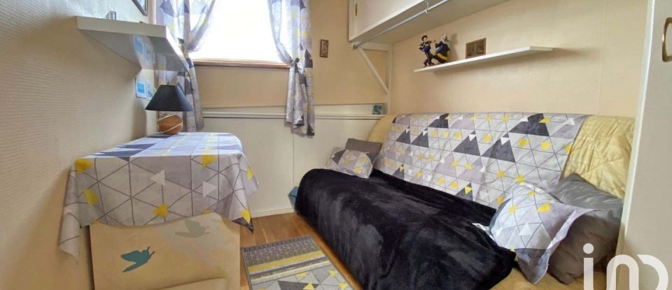 House boat 3 rooms of 80 m² in Saint-Martin-la-Garenne (78520)