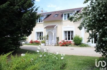House 9 rooms of 232 m² in Brunoy (91800)