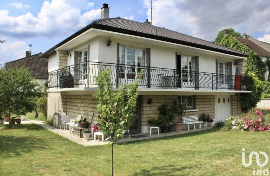 Maison 6 pièces de 140 m² à Conches-sur-Gondoire (77600)