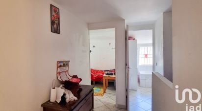 Duplex 3 rooms of 61 m² in Toulon (83000)