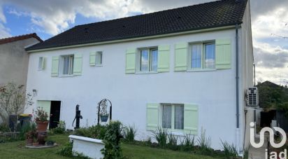 Maison traditionnelle 6 pièces de 120 m² à Varennes-sur-Seine (77130)