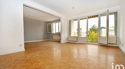 Appartement 4 pièces de 88 m² à Saint-Priest (69800)