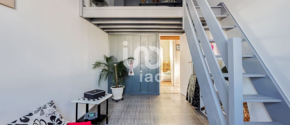 Appartement 5 pièces de 101 m² à - (91000)