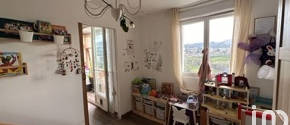Appartement 3 pièces de 67 m² à Marseille (13009)
