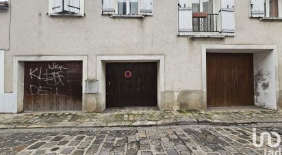 Parking of 15 m² in Montereau-Fault-Yonne (77130)