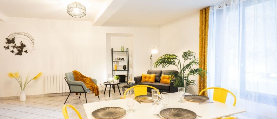 Appartement 3 pièces de 82 m² à Sainte-Foy-l'Argentière (69610)