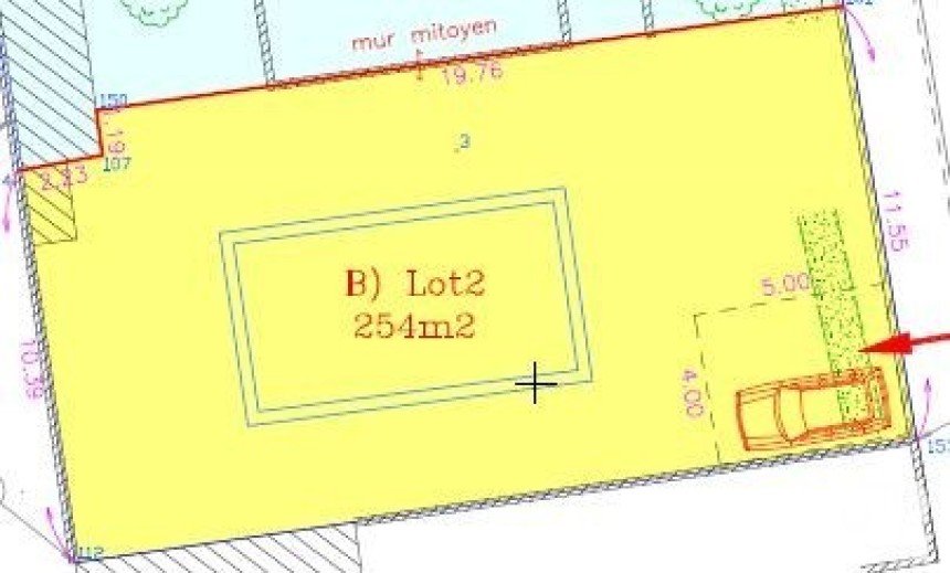 Terrain de 254 m² à Mollégès (13940)