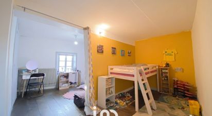 Maison 4 pièces de 82 m² à Saint-Laurent-sur-Gorre (87310)