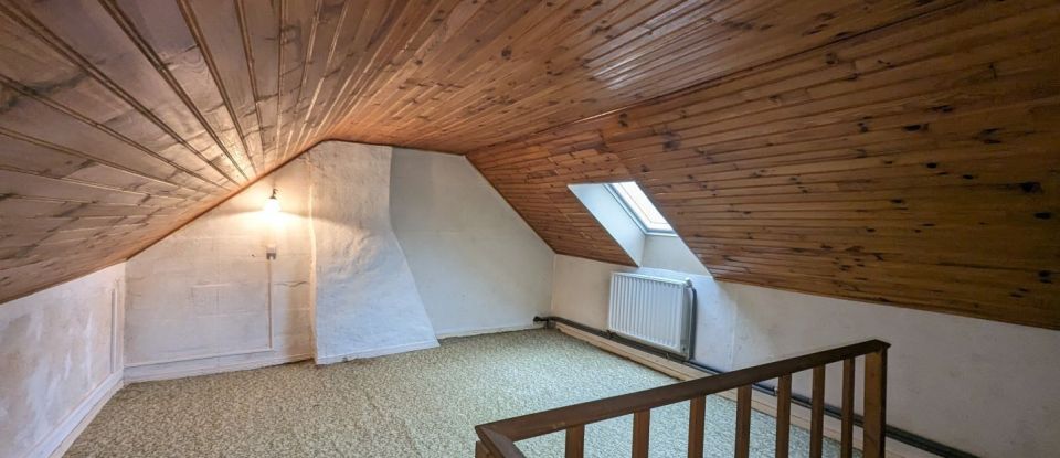 House 5 rooms of 80 m² in Limont-Fontaine (59330)