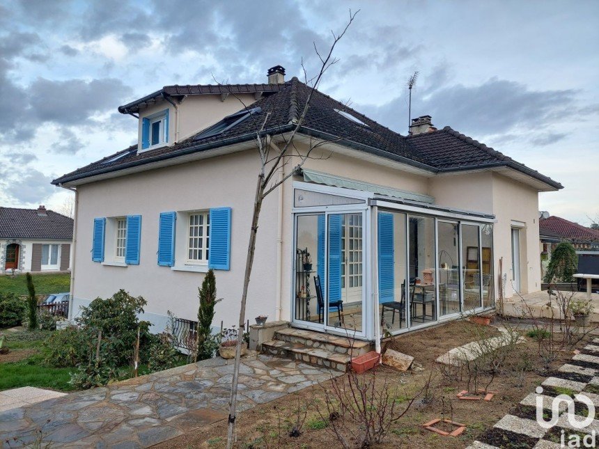 Maison 6 pièces de 160 m² à Cognac-la-Forêt (87310)