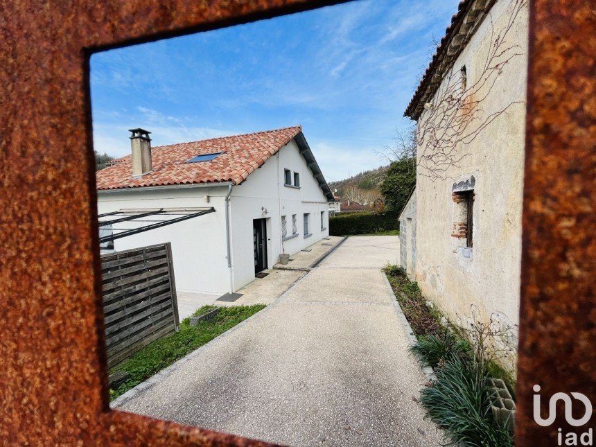 Maison 5 pièces de 140 m² à Cahors (46000)