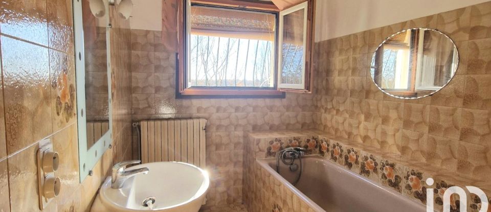 Traditional house 5 rooms of 169 m² in Moissac (82200)