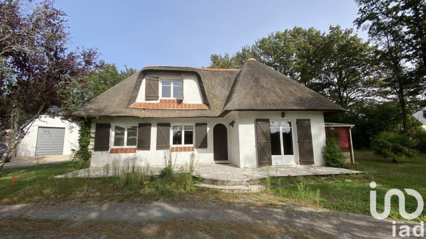 House 6 rooms of 150 m² in Vigneux-de-Bretagne (44360)