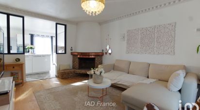 House 6 rooms of 128 m² in Bazemont (78580)