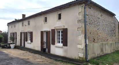 Maison 8 pièces de 236 m² à Saint-Bonnet-sur-Gironde (17150)