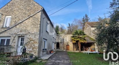 Village house 7 rooms of 132 m² in Guerville (78930)