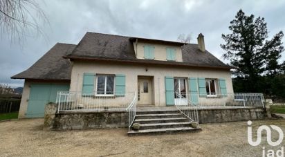 Maison traditionnelle 5 pièces de 156 m² à Saint-Céré (46400)