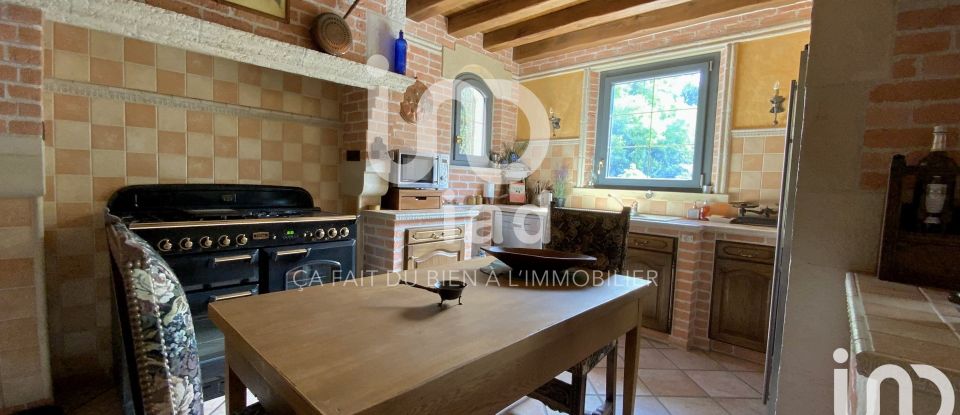 Town house 6 rooms of 152 m² in Ablis (78660)
