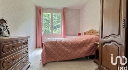 Traditional house 5 rooms of 89 m² in Saint-Germain-lès-Corbeil (91250)