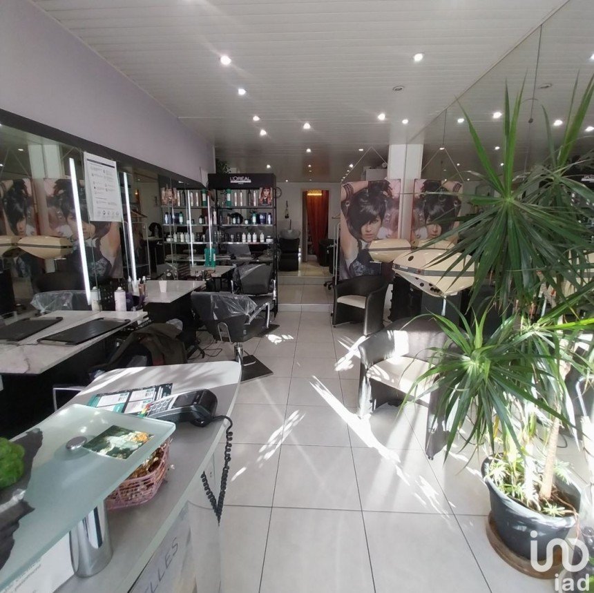Business premises of 27 m² in Martigues (13500)