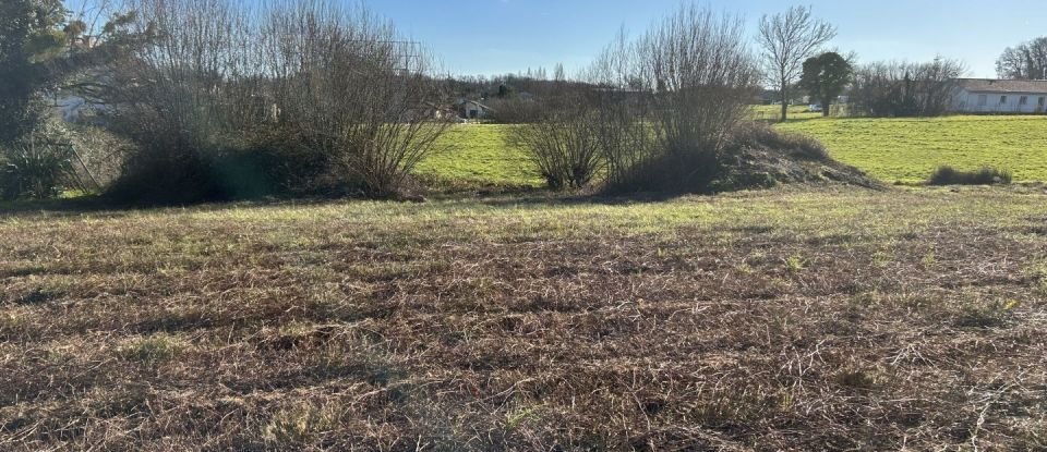 Land of 1,735 m² in Cagnotte (40300)