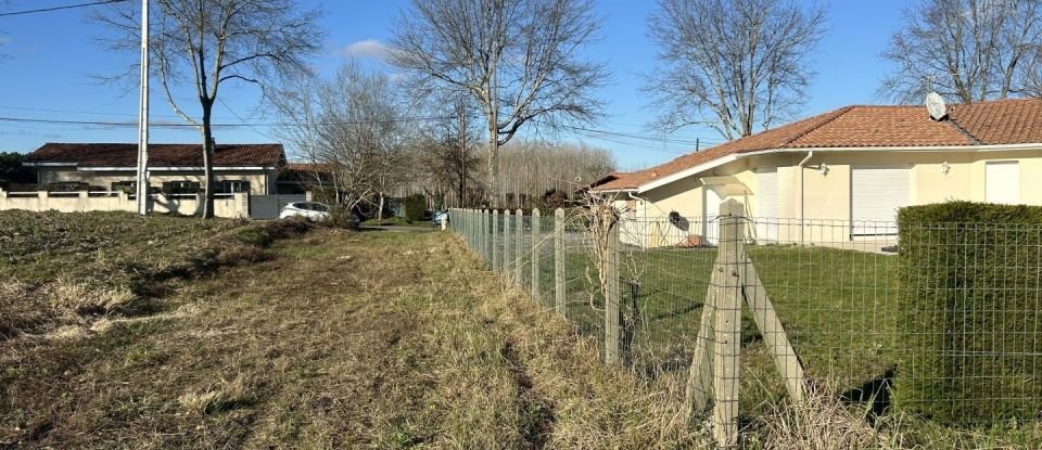 Land of 1,735 m² in Cagnotte (40300)