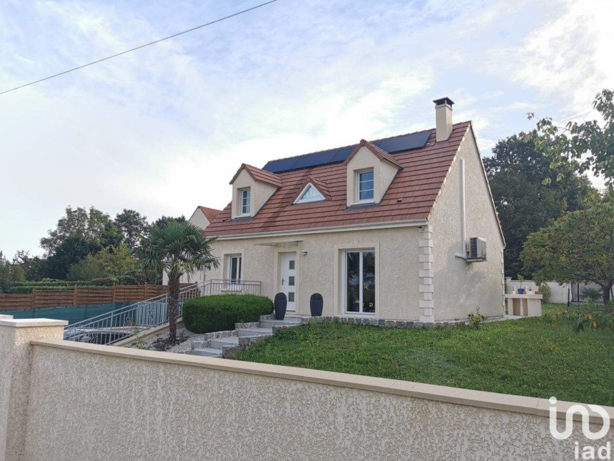 Maison 5 pièces de 130 m² à Champagne-sur-Seine (77430)