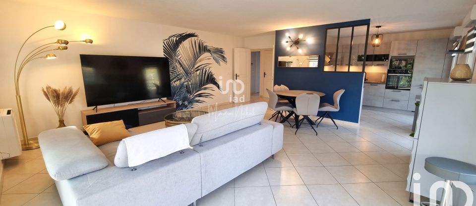 Appartement 3 pièces de 93 m² à Fréjus (83600)