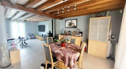 House 6 rooms of 120 m² in Sermaises (45300)