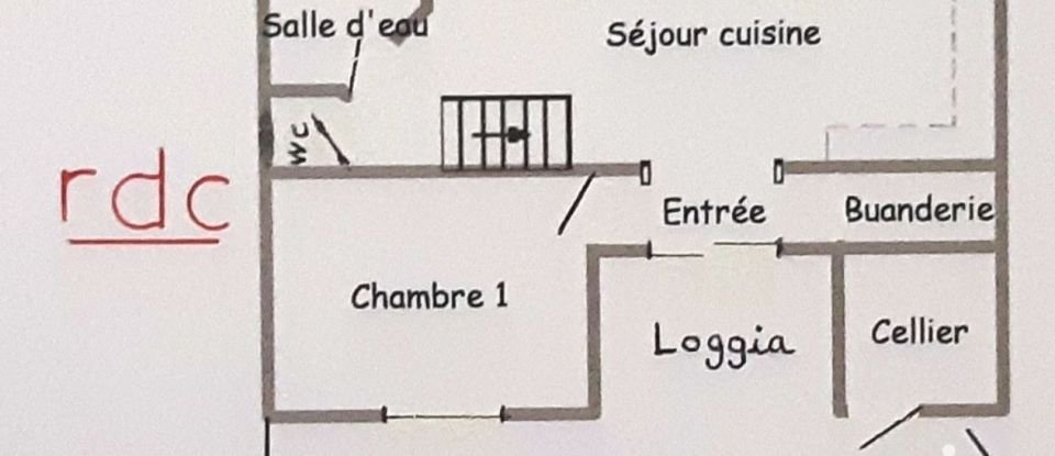 House 4 rooms of 70 m² in Port-la-Nouvelle (11210)