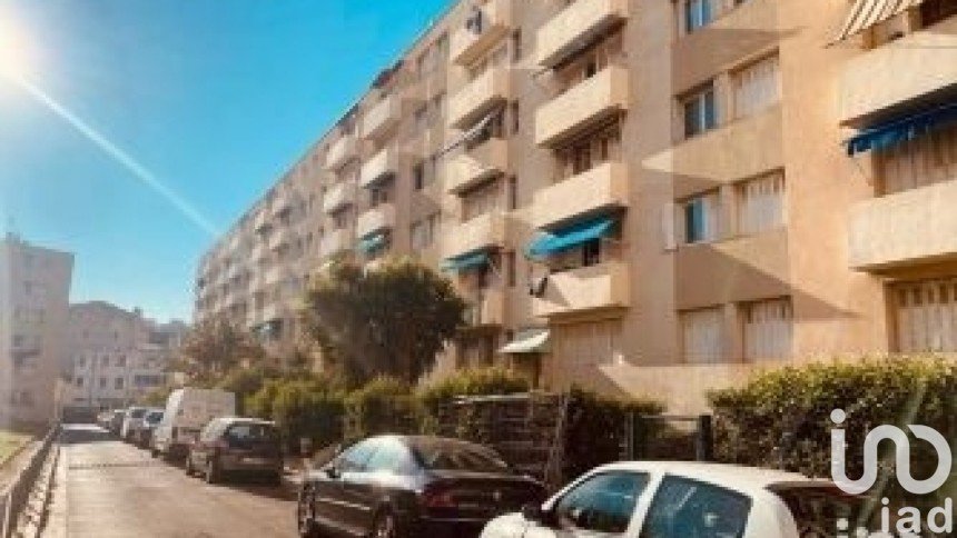 Appartement 3 pièces de 50 m² à Marseille (13003)